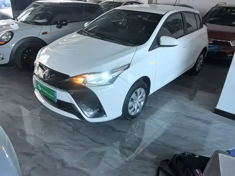Toyota Yaris L, 2021