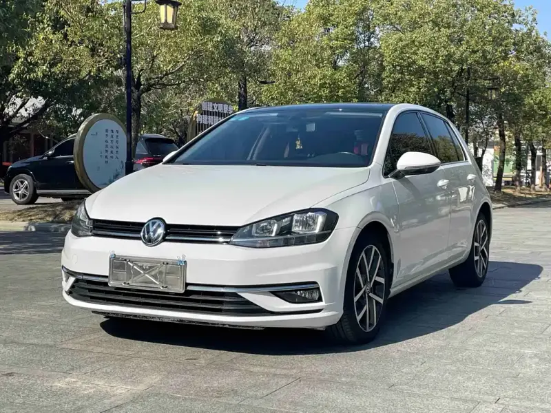 Volkswagen Golf, 2020