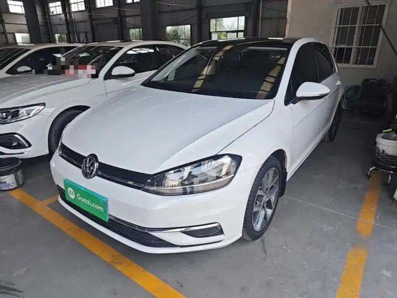 Volkswagen Golf, 2020