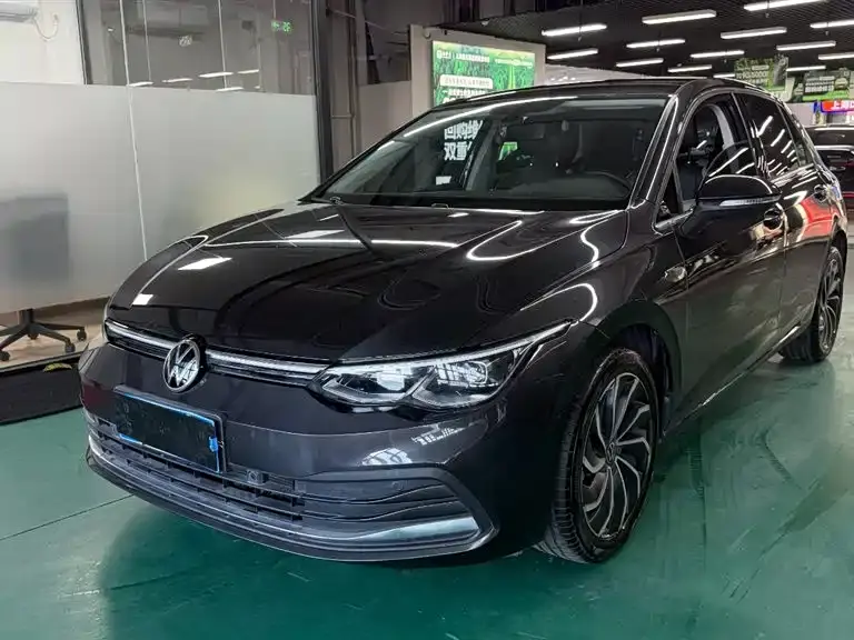 Volkswagen Golf, 2021