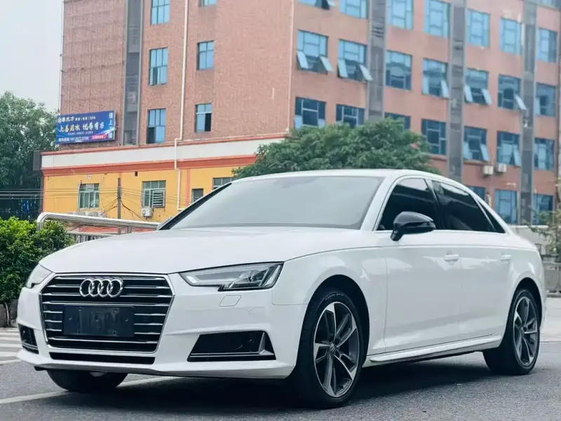 Audi A4L, 2018