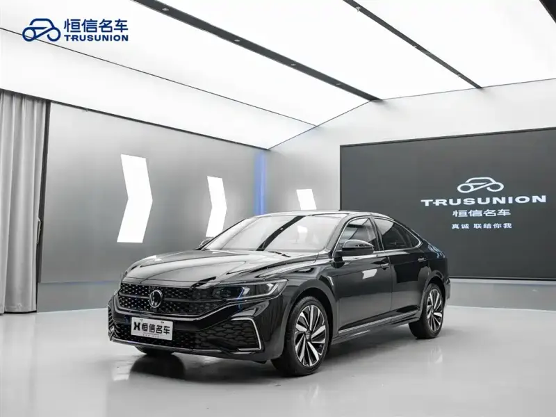 Volkswagen Passat, 2023
