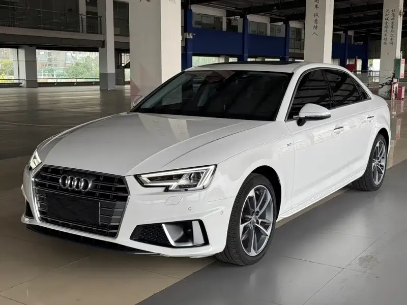 Audi A4L, 2020
