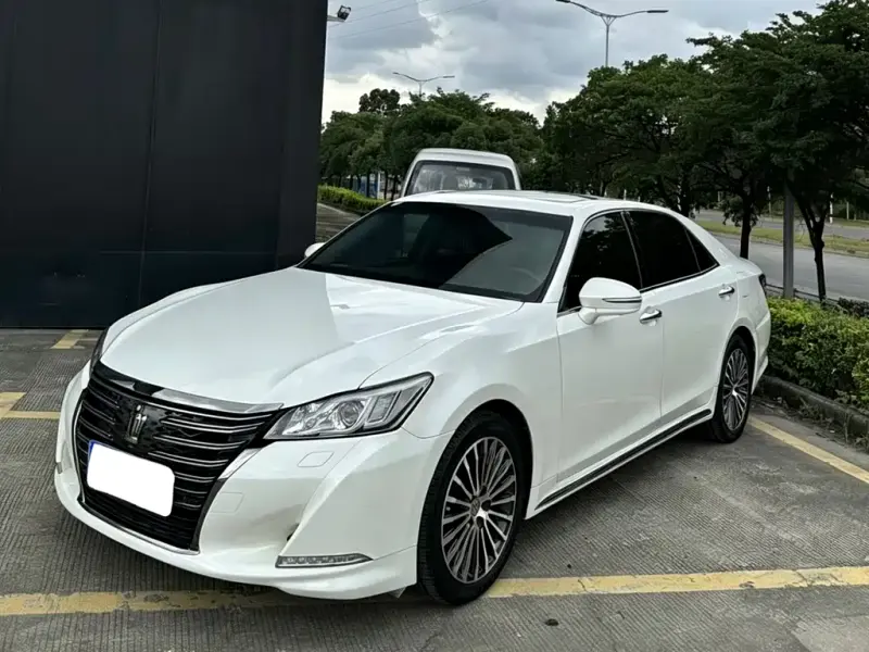Toyota Crown, 2019