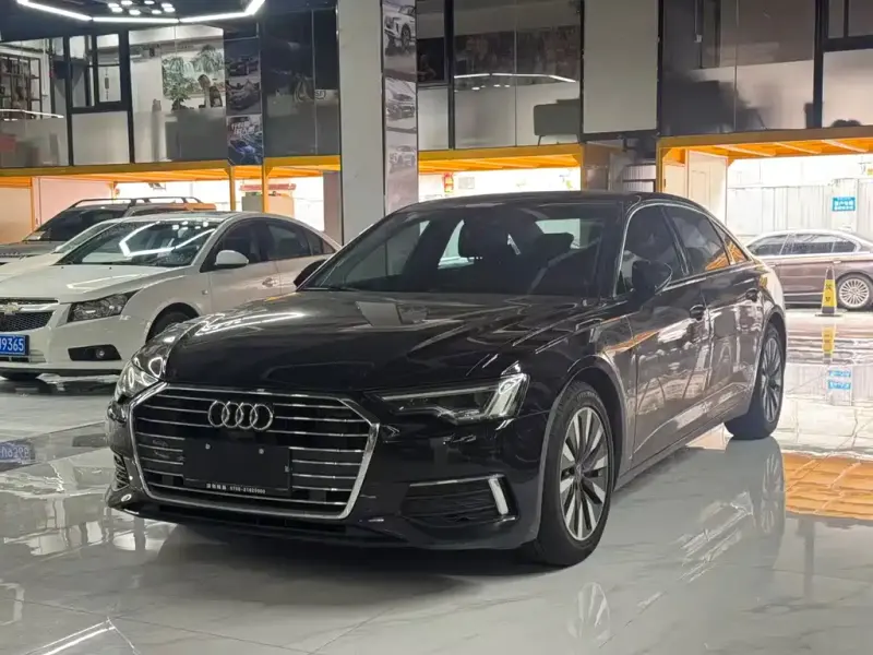 Audi A6L, 2021