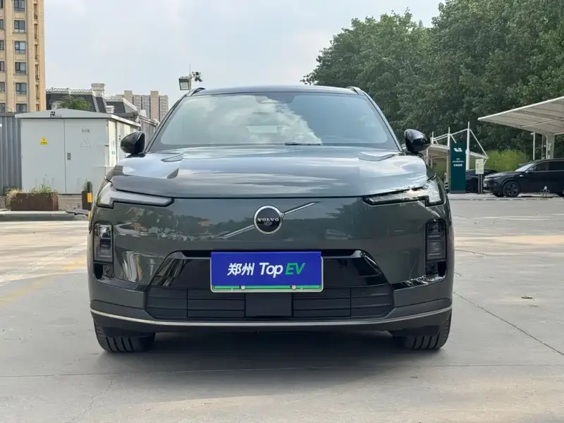 Volvo XC70, 2025