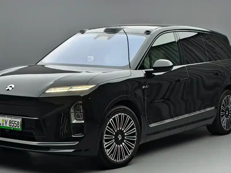 NIO ES8, 2025