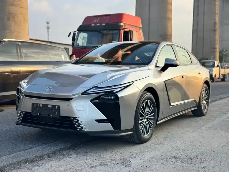 Lexus ES, 2026