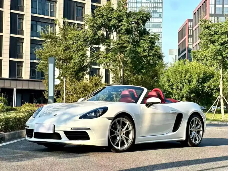 Porsche 718, 2022
