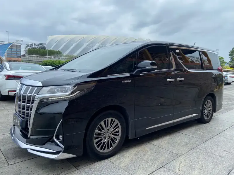Toyota Alphard, 2022
