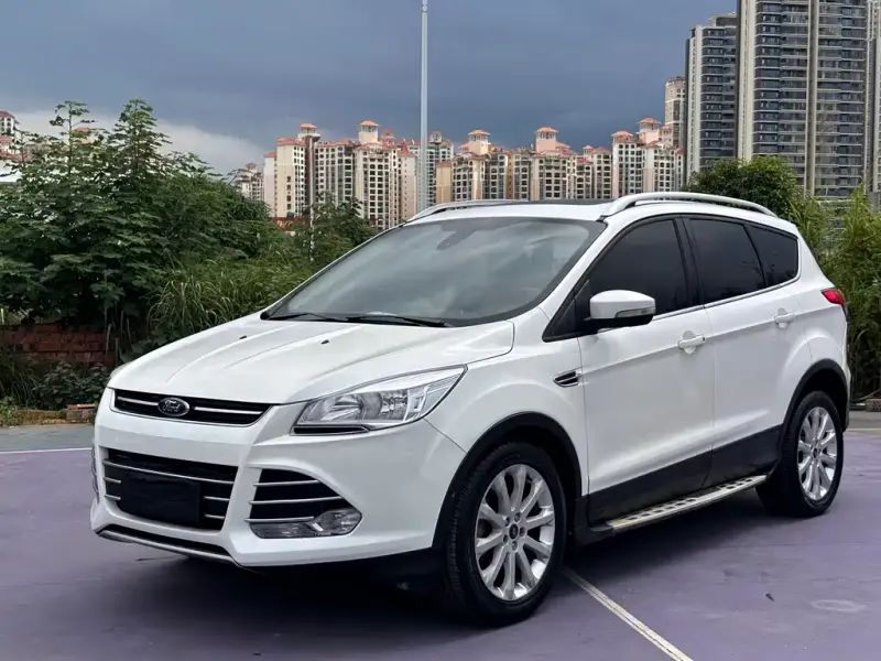 Ford Kuga, 2015