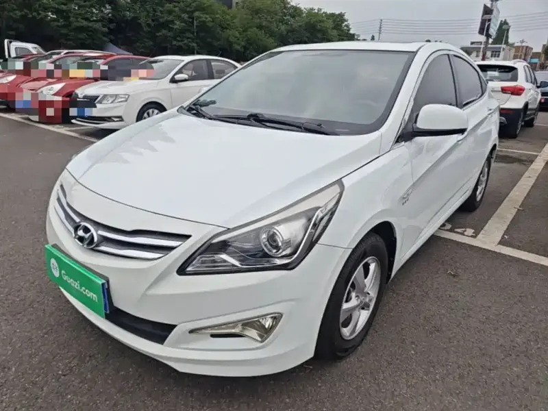 Hyundai Verna, 2015