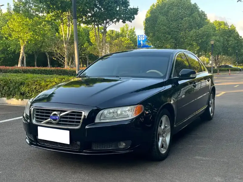 Volvo S80L, 2012