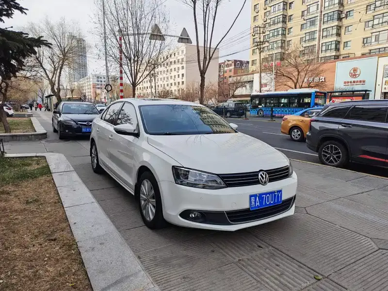 Volkswagen Sagitar, 2015