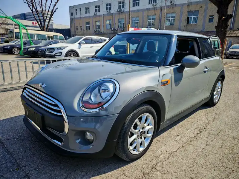 MINI Mini, 2015