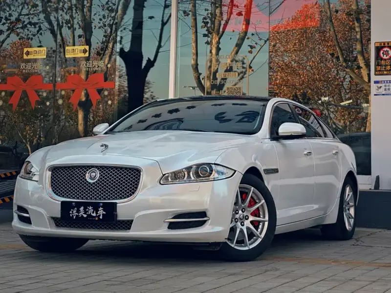 Jaguar XJ, 2013