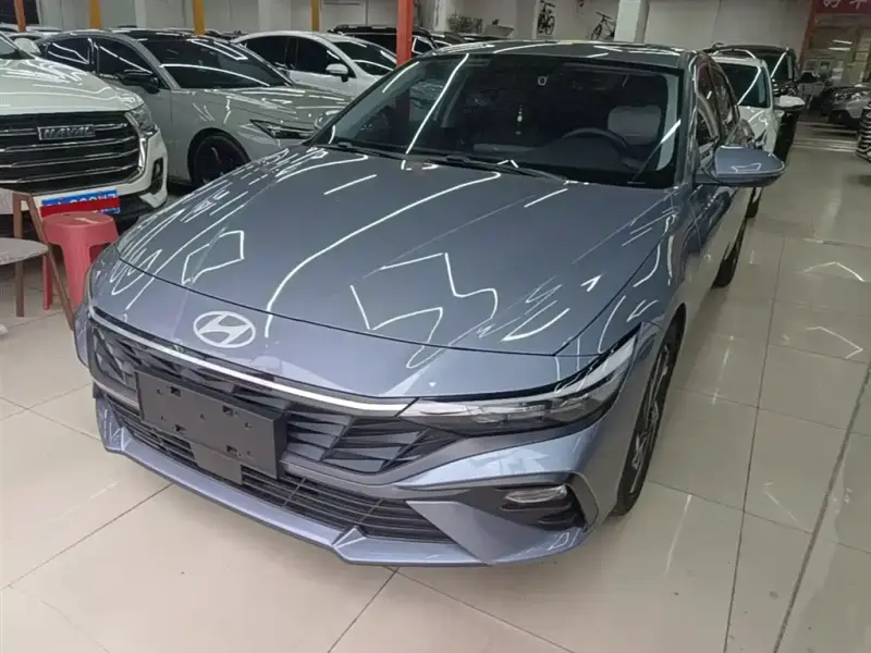 Hyundai Elantra, 2024