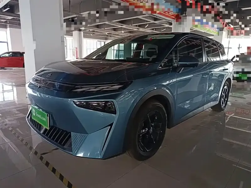 Venucia VX6, 2025