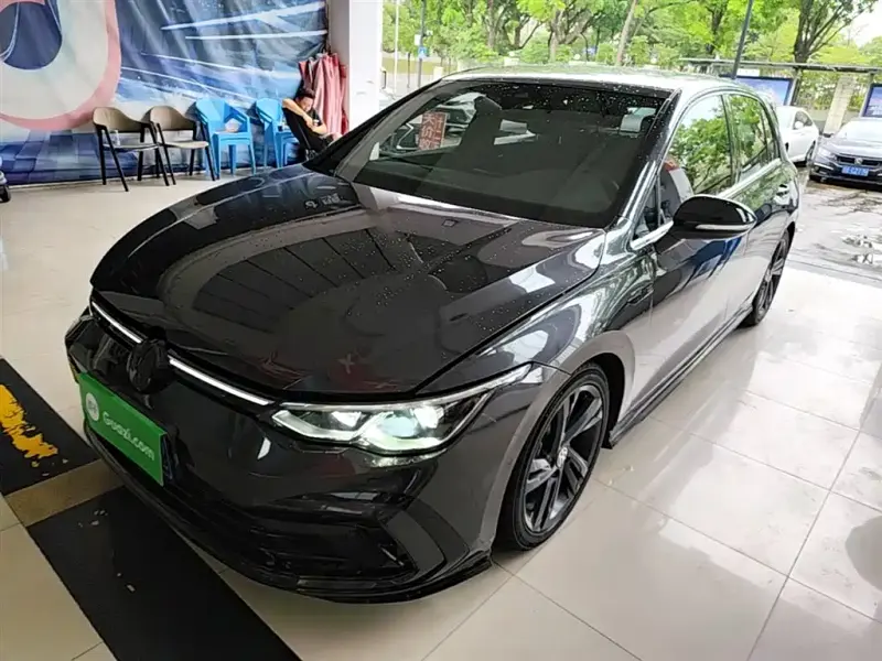Volkswagen Golf, 2021