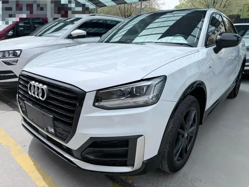 Audi Q2L, 2021