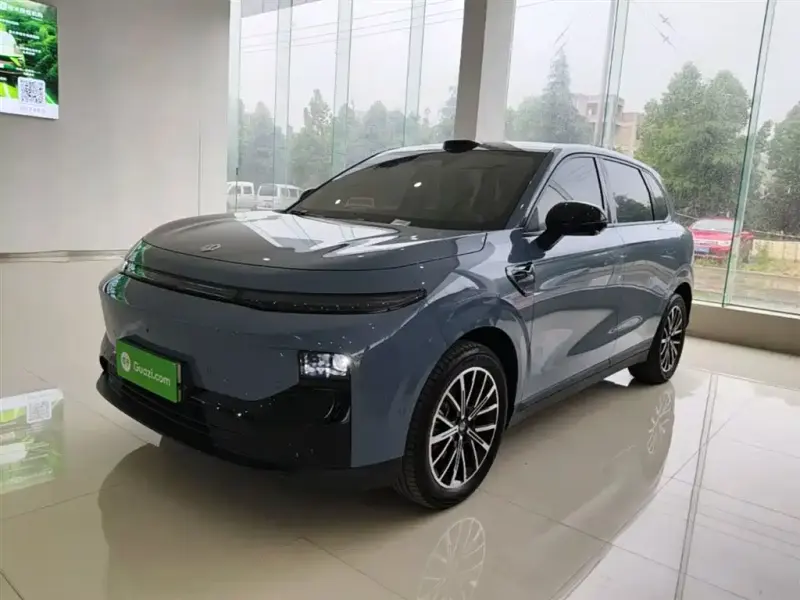 Leapmotor B10, 2025