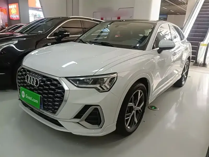 Audi Q3 Sportback, 2021