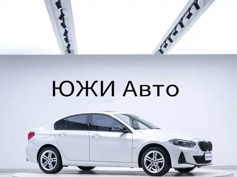 BMW 1 Series, 2023