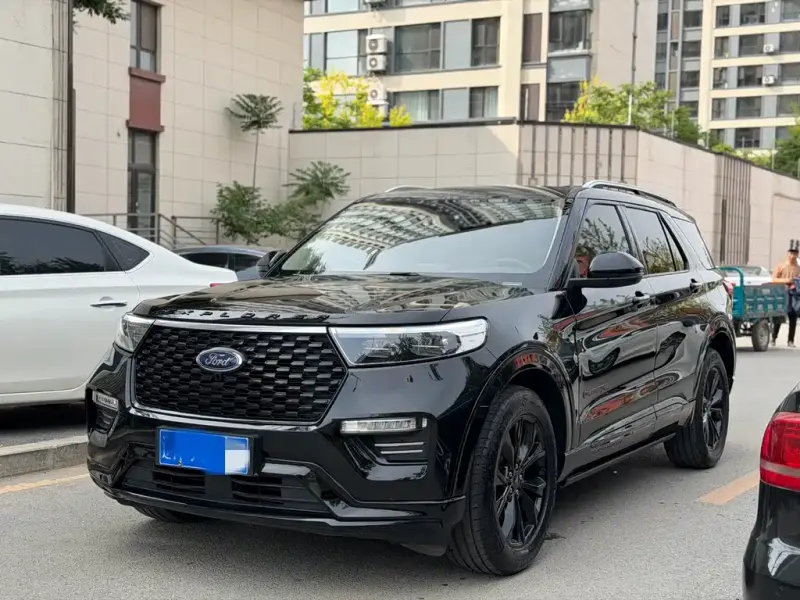 Ford Explorer, 2022