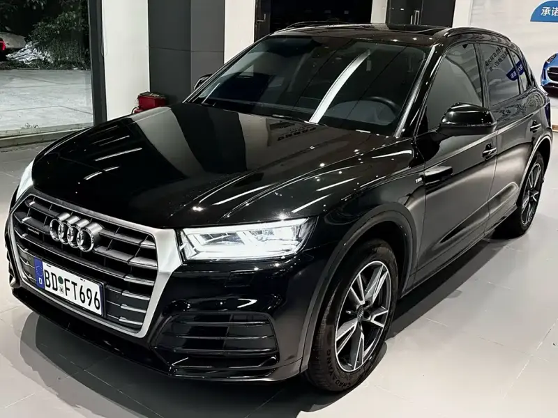 Audi Q5L, 2021