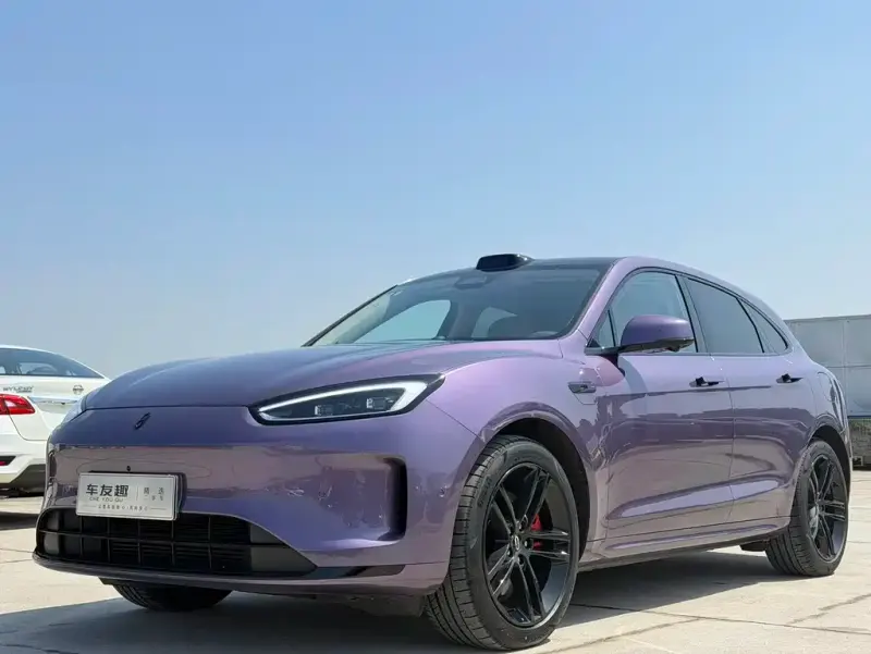 AITO M5, 2025