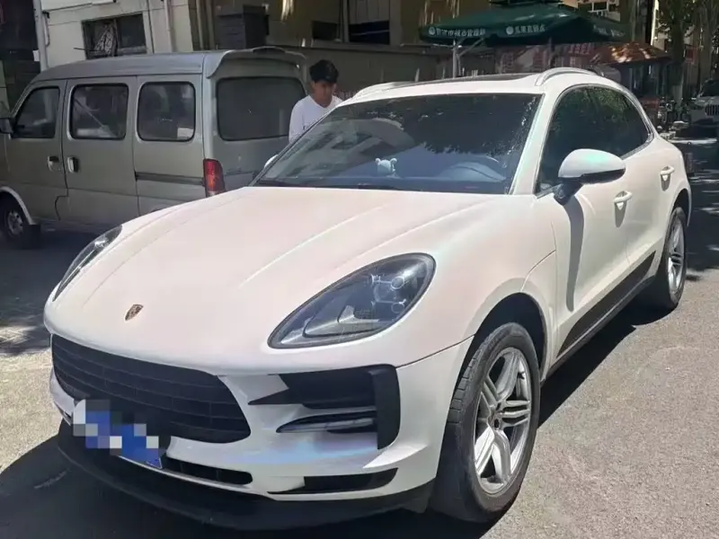 Porsche Macan, 2021