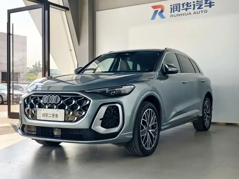 Audi Q5L, 2025