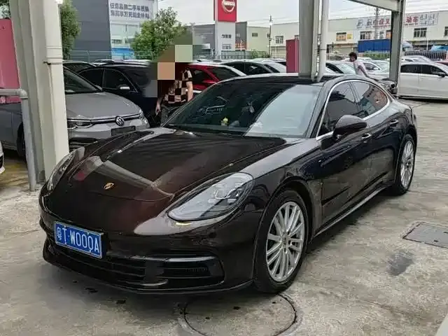 Porsche Panamera, 2019
