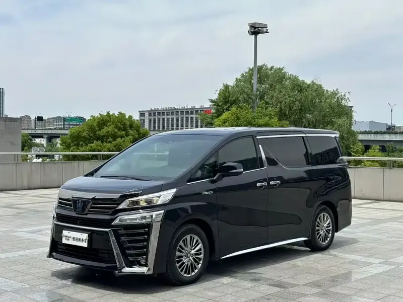 Toyota Vellfire, 2023