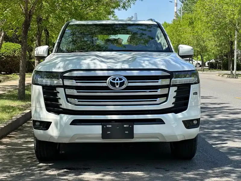 Toyota Land Cruiser, 2023