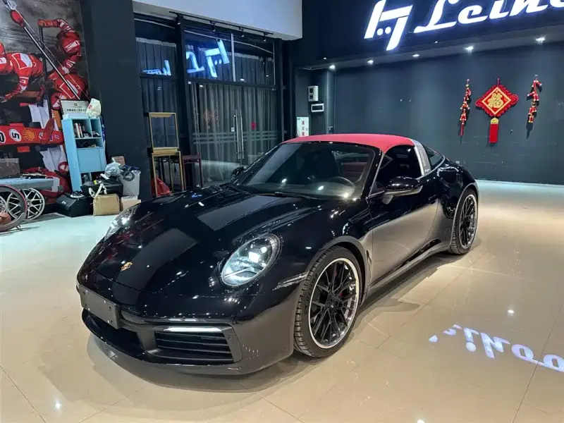 Porsche 911, 2024