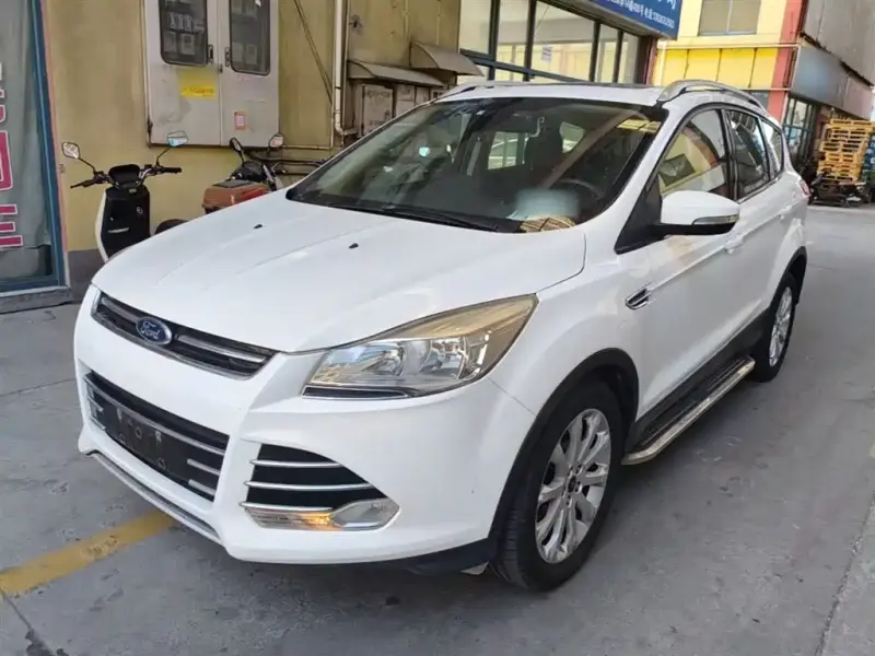 Ford Kuga, 2015
