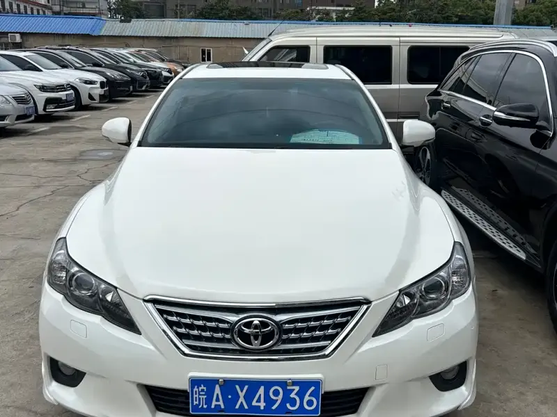 Toyota Reiz, 2013