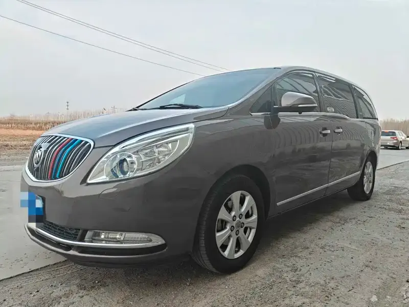 Buick GL8, 2015