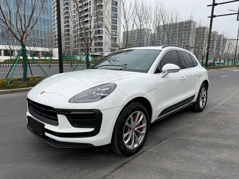 Porsche Macan, 2022