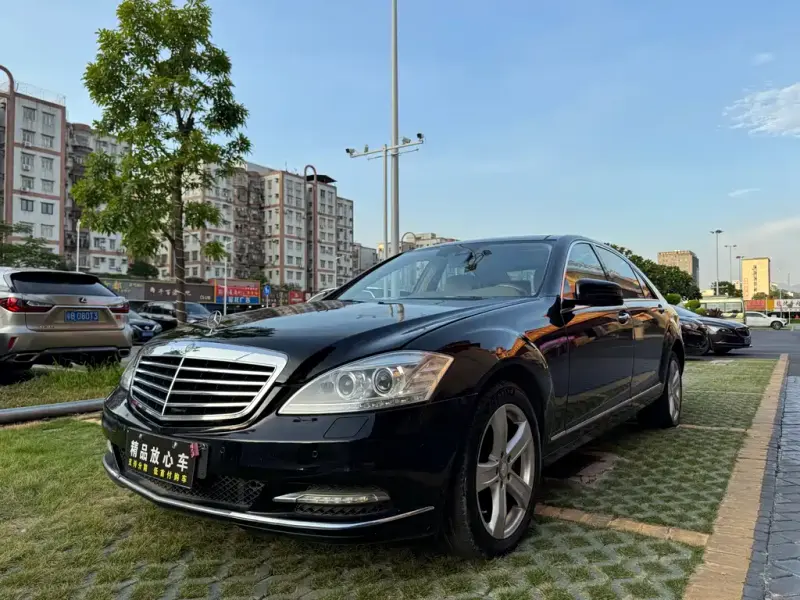 Mercedes-Benz S-Class, 2011