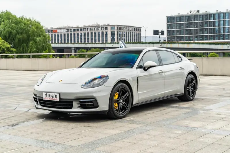 Porsche Panamera, 2019