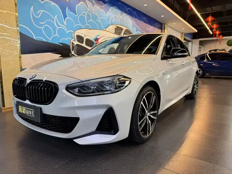BMW 1 Series, 2023