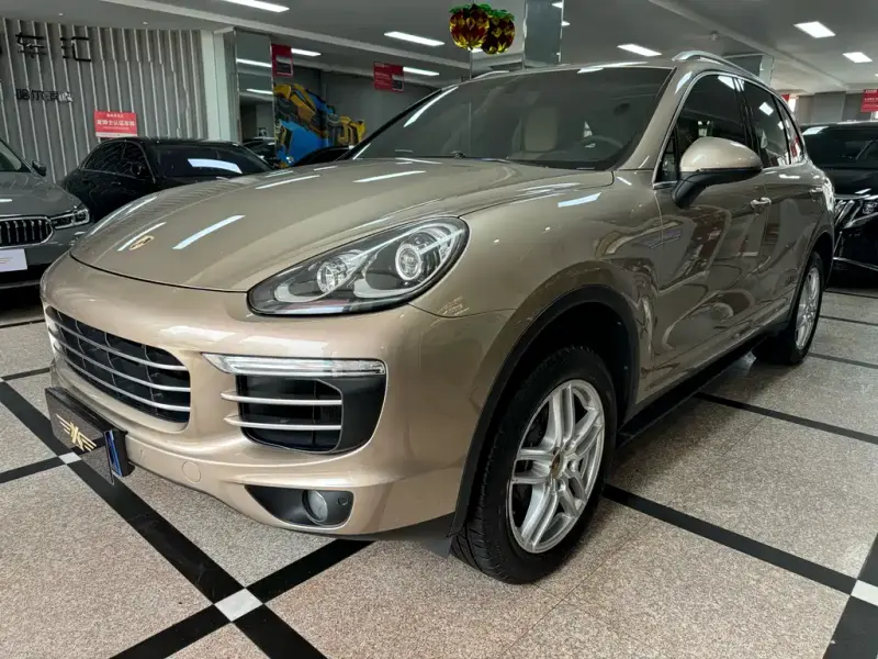 Porsche Cayenne, 2015