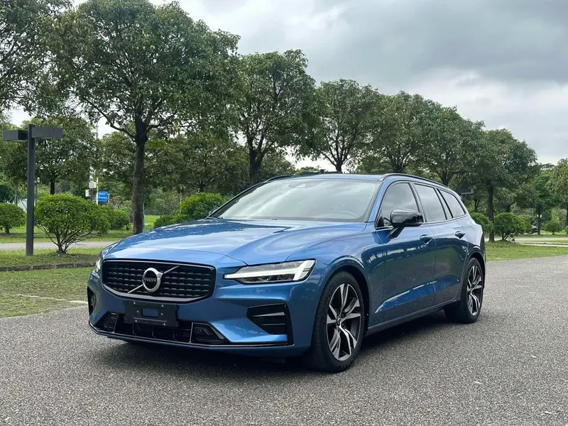 Volvo V60, 2021