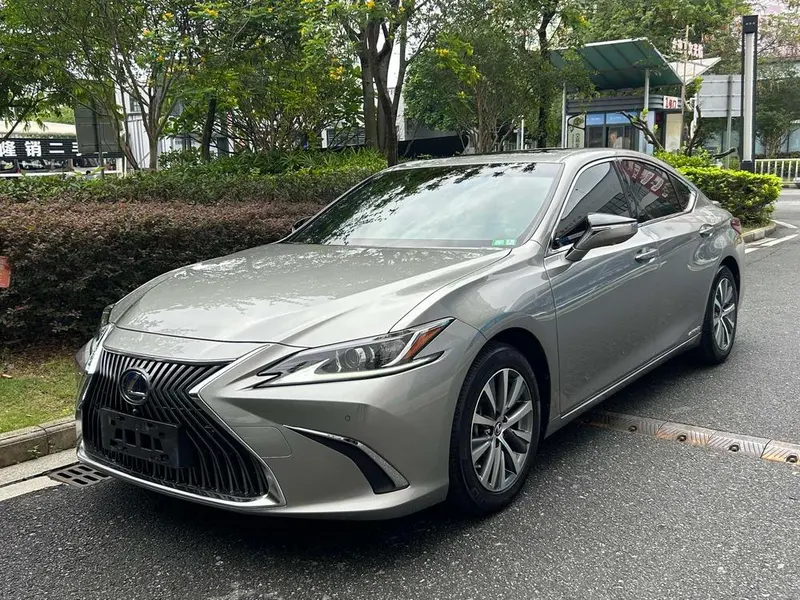 Lexus ES, 2018