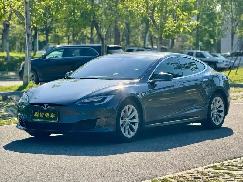 Tesla Model S, 2017