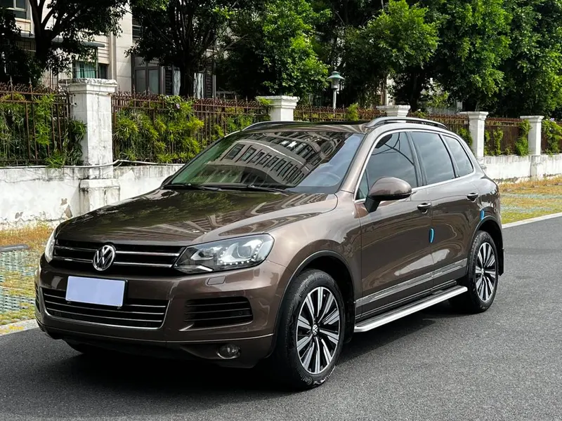 Volkswagen Touareg, 2013