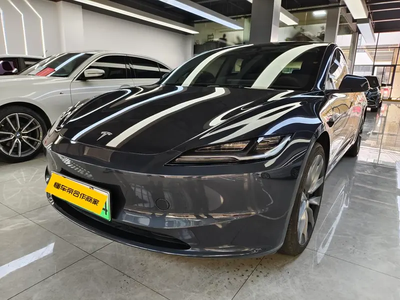 Tesla Model 3, 2023