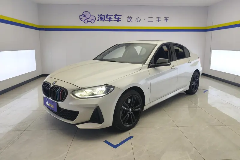 BMW 1-Series, 2021